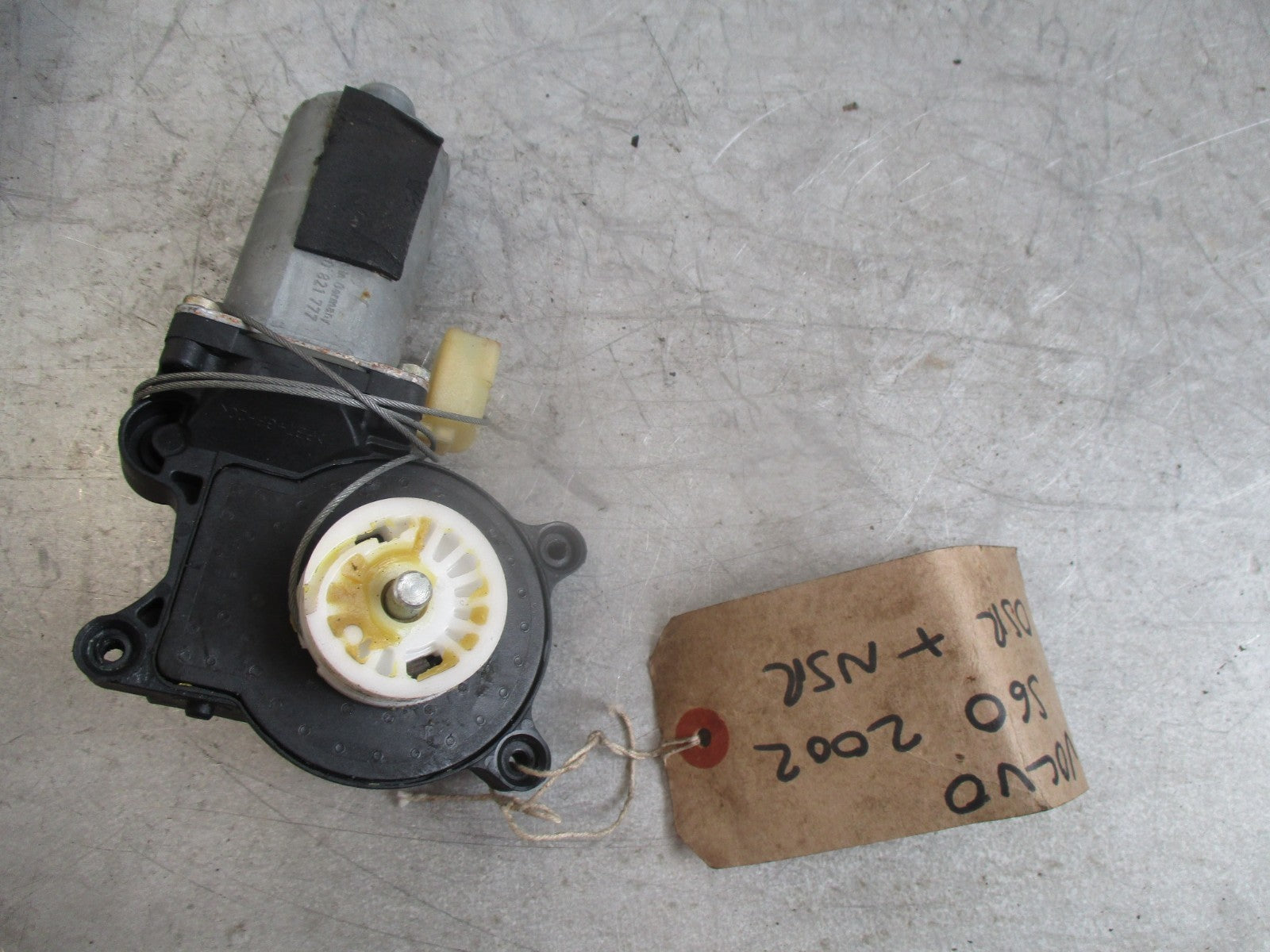 VOLVO S60 2002 NSR PASSENGER SIDE REAR ELECTRIC WINDOW MOTOR 0130821777
