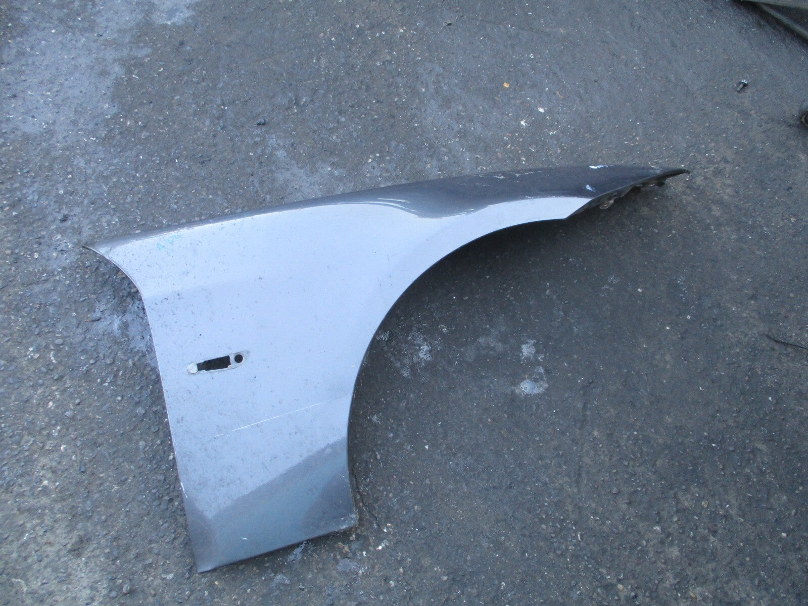 BMW 3 SERIES E90 2009 OS DRIVER SIDE FRONT WING PANEL GREY