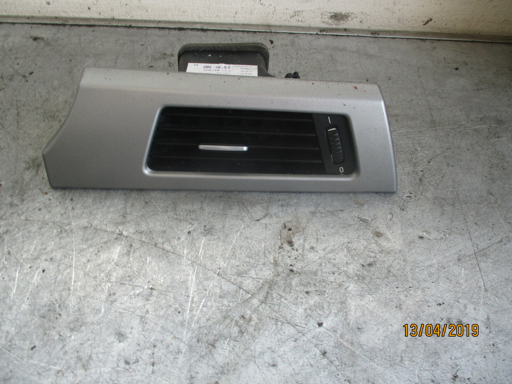 BMW 3 SERIES E90 2007 SILVER O/S DRIVER SIDE DASH BOARD AIR VENT