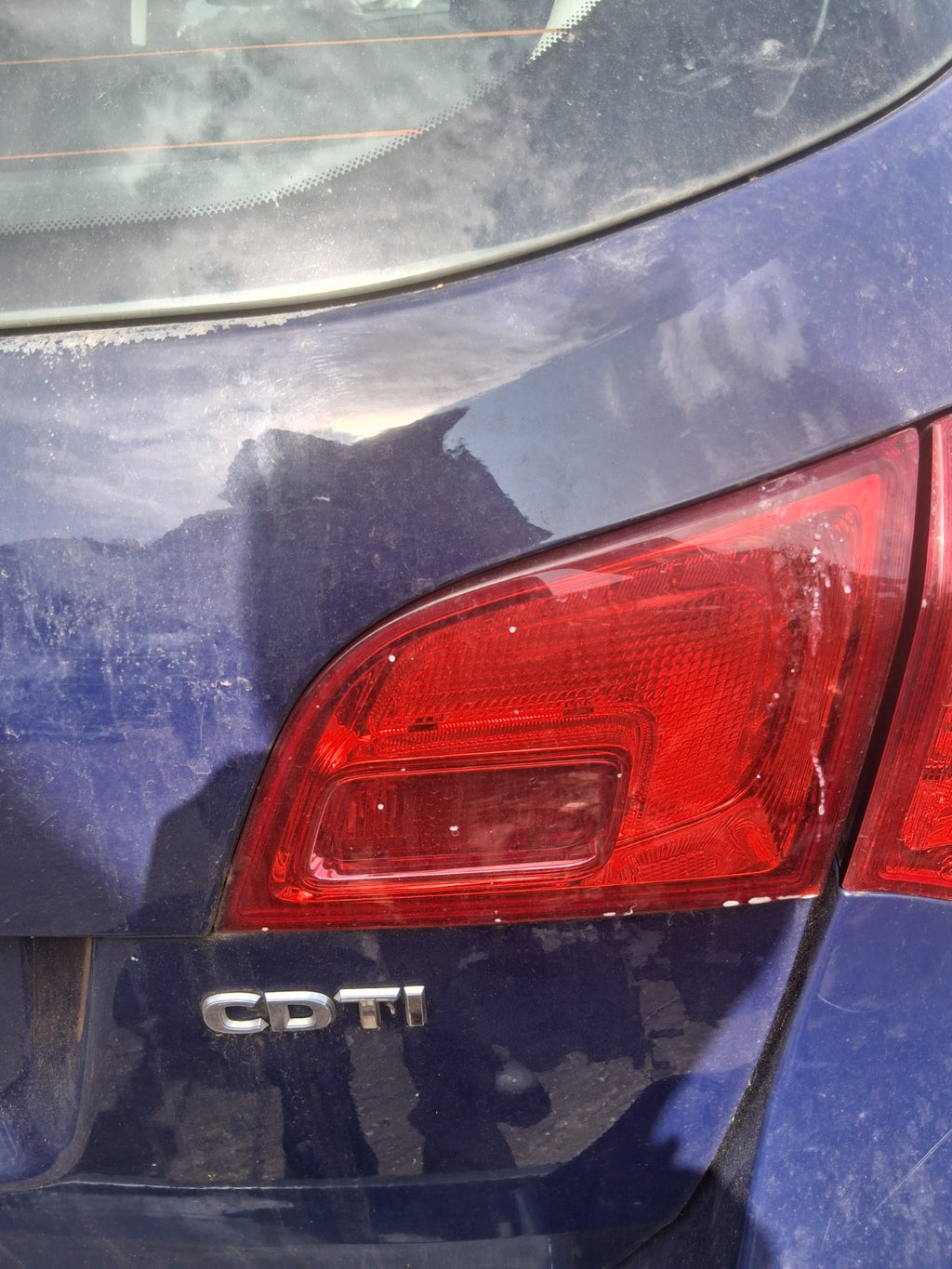 2013 VAUXHALL ASTRA J ESTATE OSR DRIVER SIDE REAR RIGHT INNER TAIL LIGHT