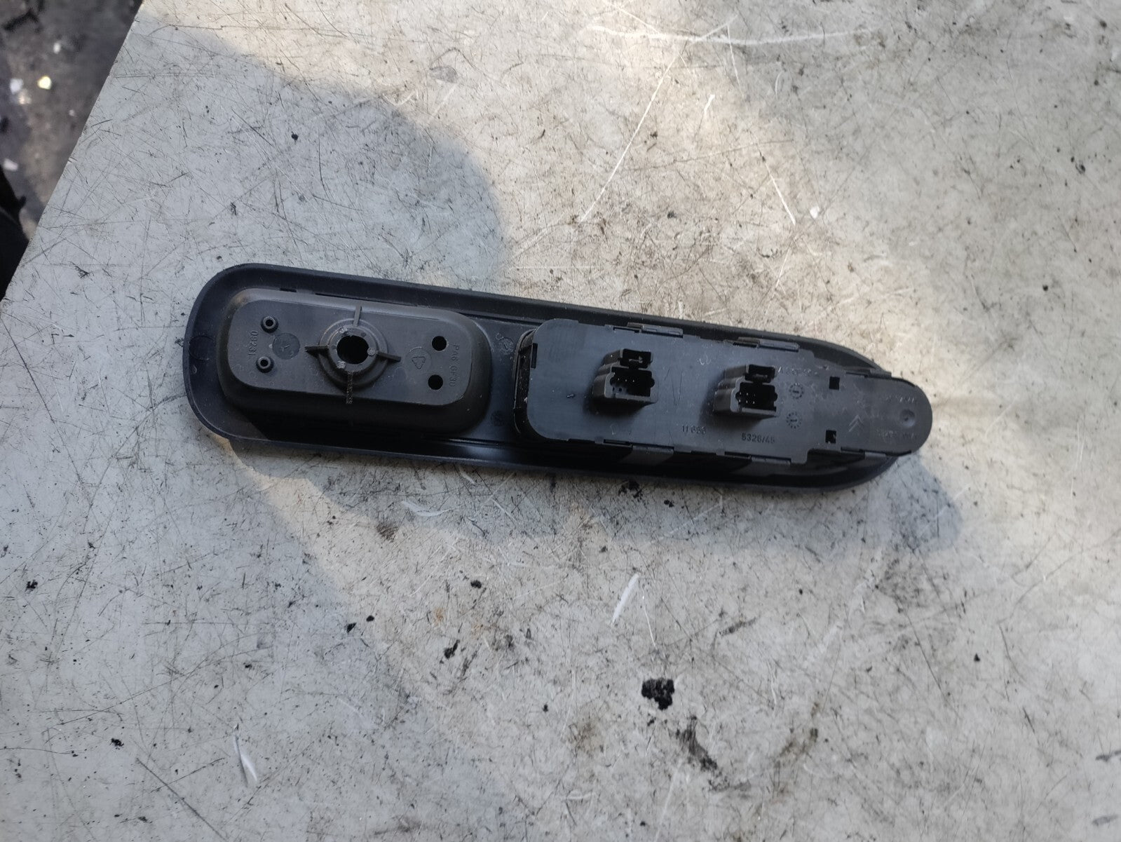 2007 PEUGEOT 407 OSF DRIVER SIDE FRONT WINDOW CONTROL SWITCH