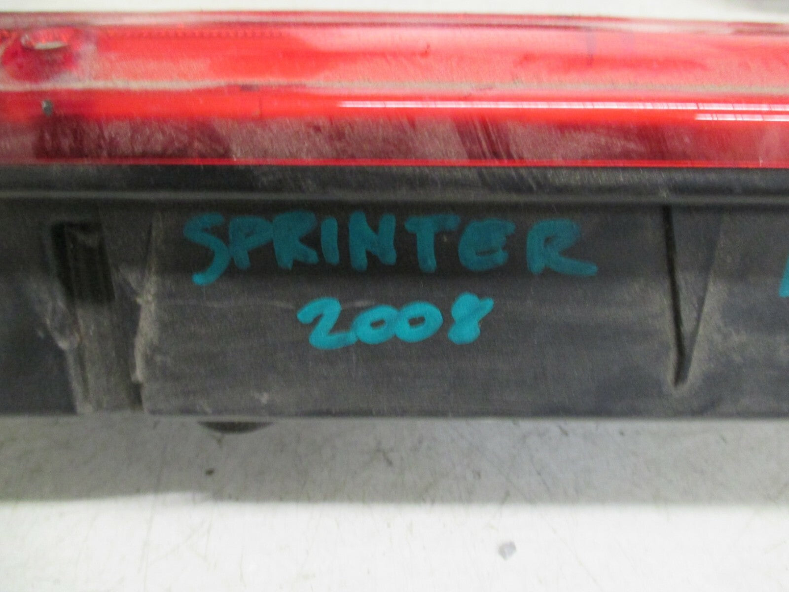 MERCEDES SPRINTER 2008 MK2 NSR REAR PASSENGER SIDE TAIL LIGHT A9068201664
