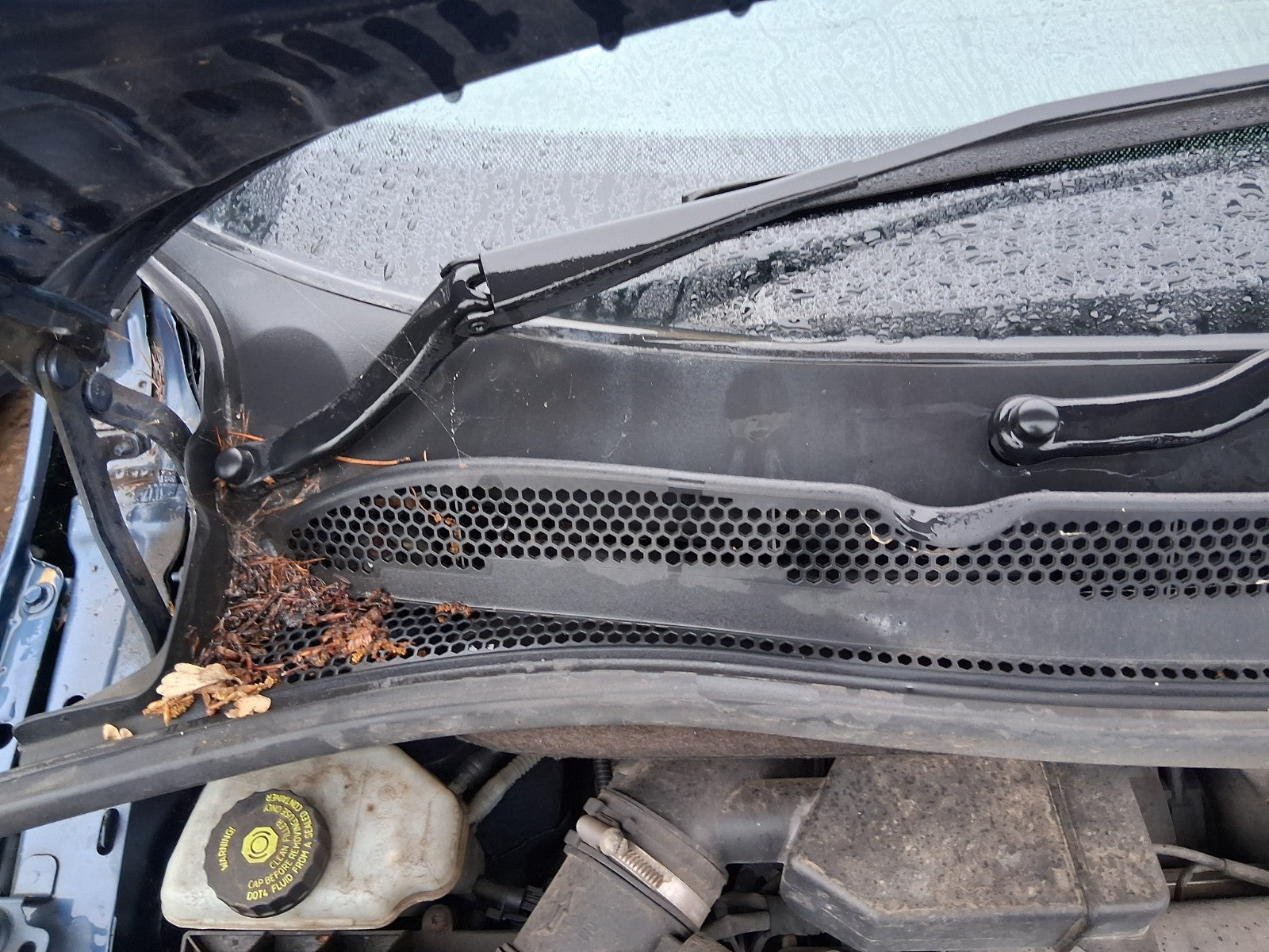2017 VAUXHALL CORSA E FRONT WINDSCREEN WIPER MOTOR & LINKAGE