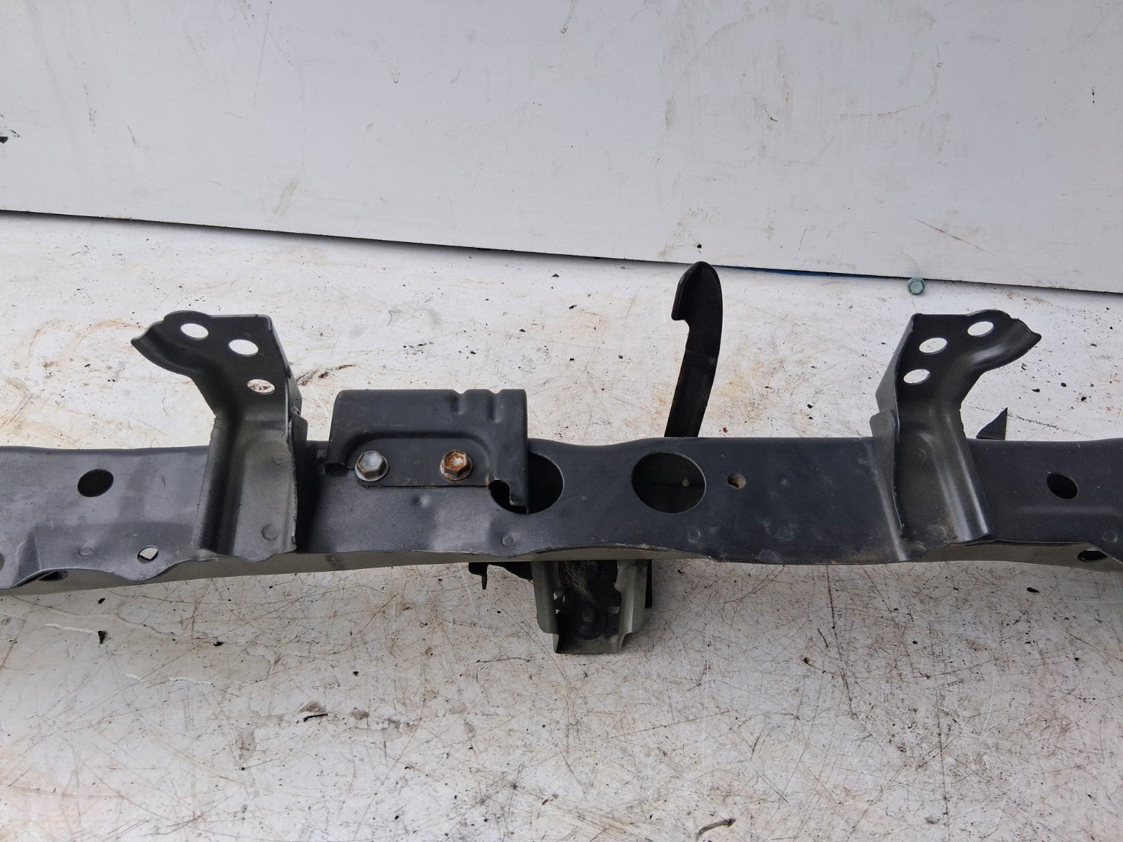 2019 TOYOTA C-HR CHR FRONT BUMPER BAR METAL BAR 865200D050