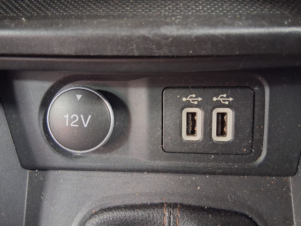 2018 FORD KA + PLUS HATCHBACK USB PORT 12V SOCKET