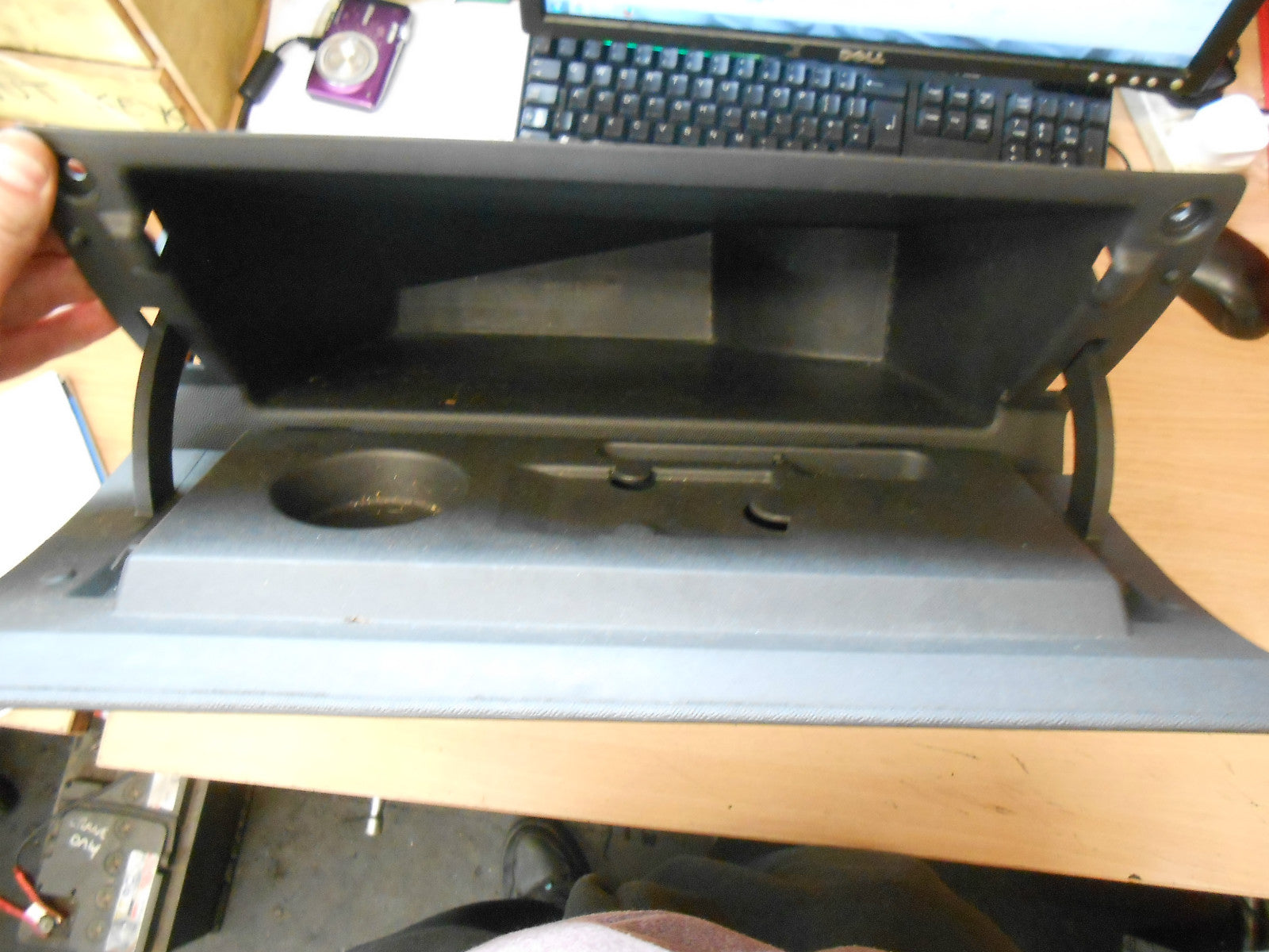 VAUXHALL CORSA C FACELIFT 2005 GLOVEBOX GLOVE BOX STORAGE COMPARTMENT 09114402