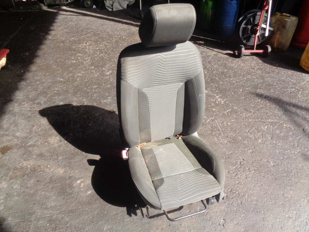 FORD FIESTA MK7 5 DOOR 2016 NS PASSENGER SIDE COMPLETE SEAT FABRIC