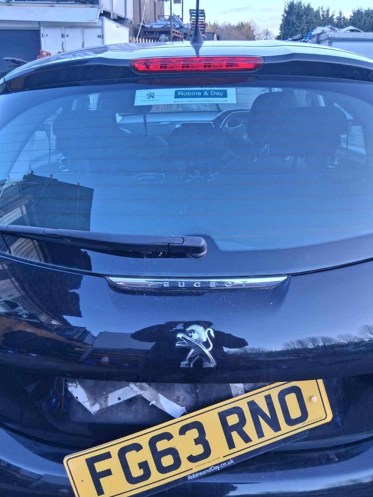 2014 PEUGEOT 208 COMPLETE REAR BOOTLID TAILGATE PEARL BLACK KTV