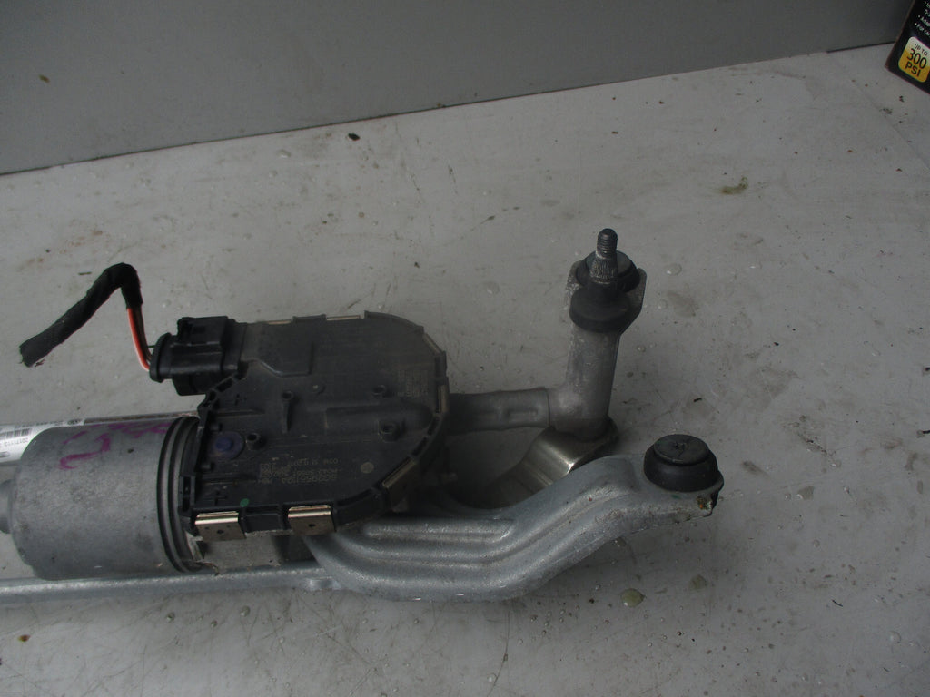 VW GOLF MK7 2018 FRONT WIPER MOTOR & LINKAGE 5G2955119A