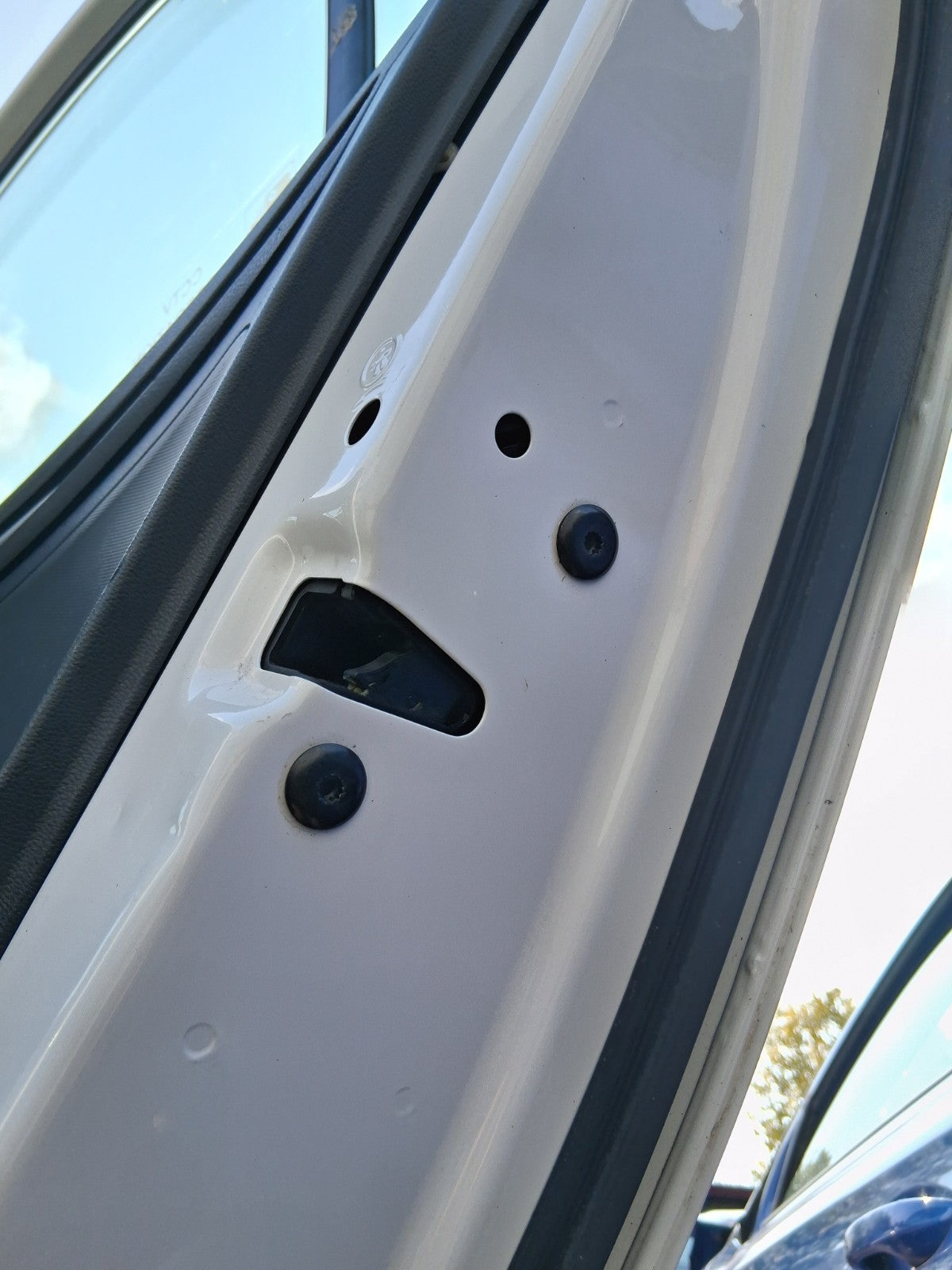 SEAT TOLEDO MK4 2018 HATCH OSR DRIVER SIDE REAR DOOR LOCK MECHANISM