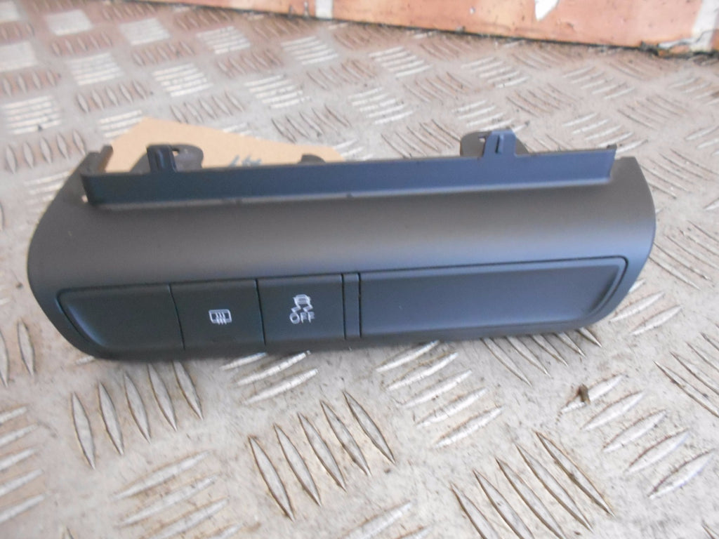 AUDI A1 2013 ESP HEATED WINDSCREEN SWITCH ASSEMBLY 8X0959673