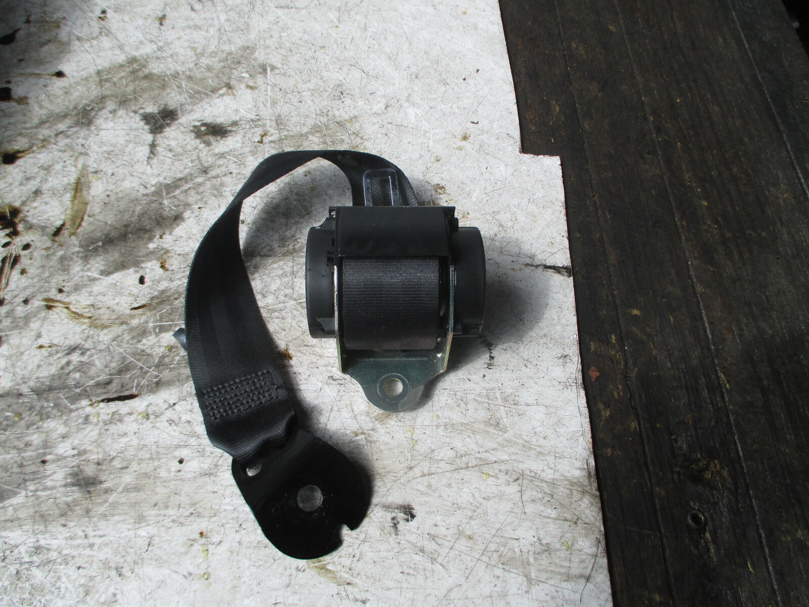RANGE ROVER EVOQUE 2016 NSR PASSENGER SIDE REAR SEAT BELT ASSEMBLY 618582300B