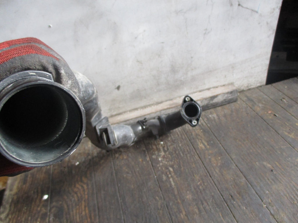 VAUXHALL VIVARO 2013 2.0 DIESEL TURBO AIR INTAKE PIPE HOSE 93861384