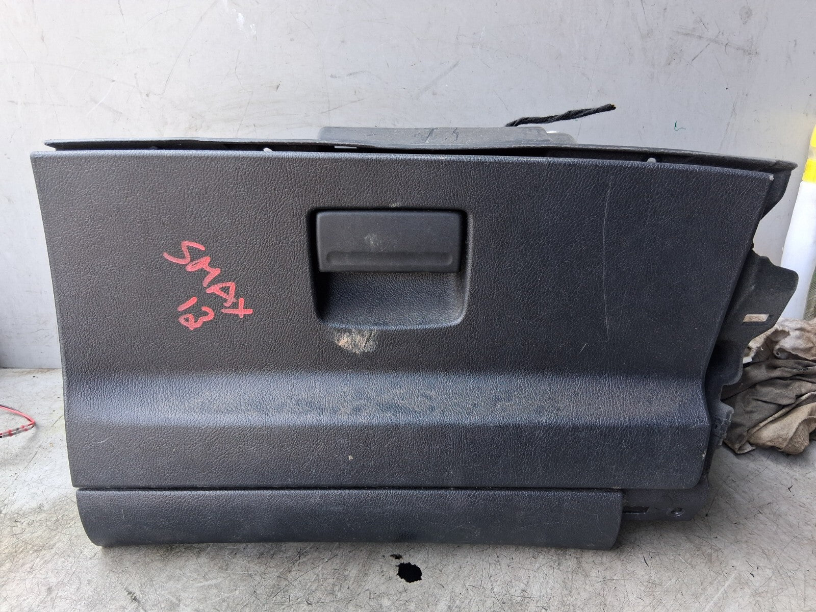 2013 FORD S MAX MK1 GLOVE BOX PASSENGER STORAGE COMPARTMENT 6M21U04406