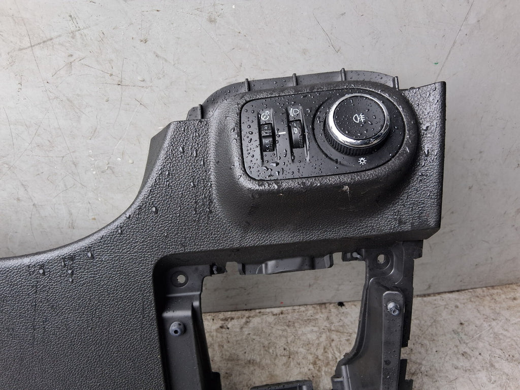 2017 VAUXHALL ZAFIRA C TOURER DASHBOARD LOWER CENTRE CONSOLE TRIM 13293523