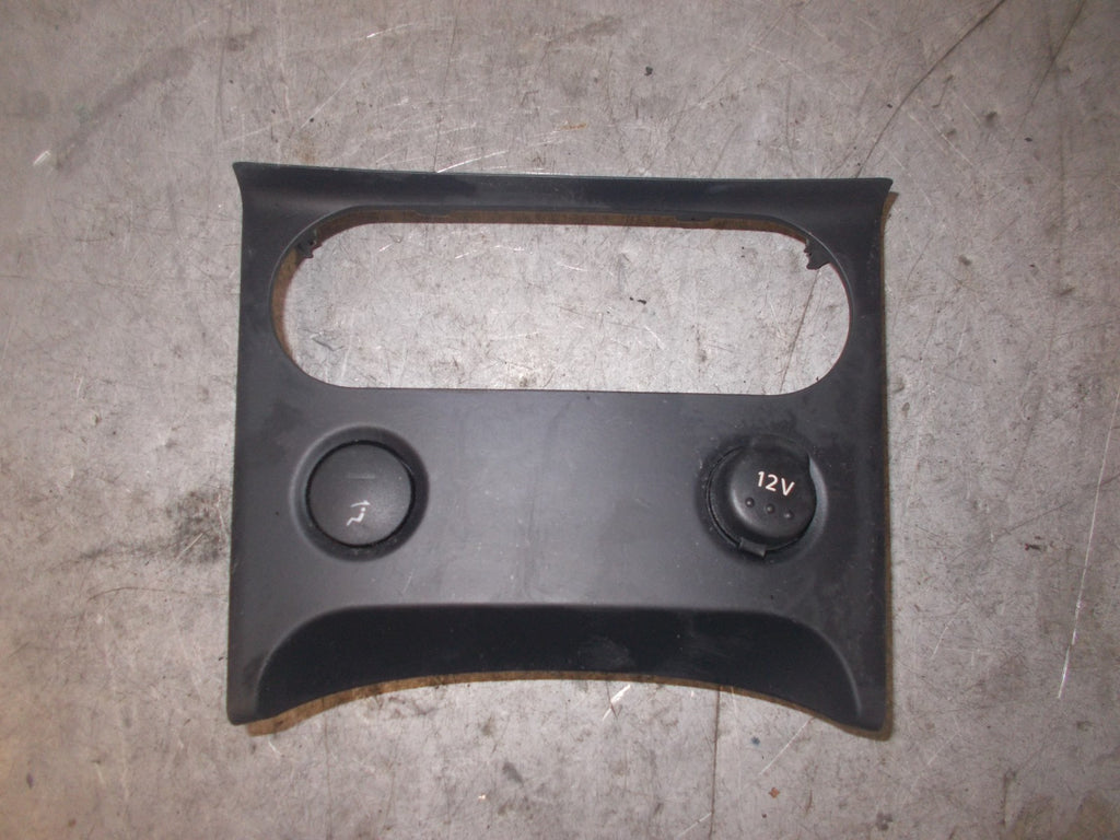 NISSAN QASHQAI J10 HEATER SURROUND PANEL TRIM A00270A77000