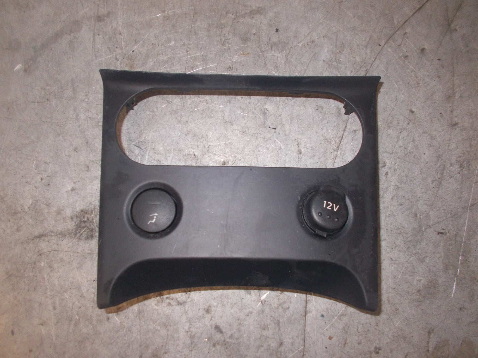 NISSAN QASHQAI J10 HEATER SURROUND PANEL TRIM A00270A77000