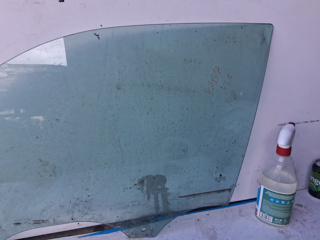 SKODA FABIA MK3 2019 5 DOOR NSF PASSENGER SIDE FRONT DOOR WINDOW GLASS