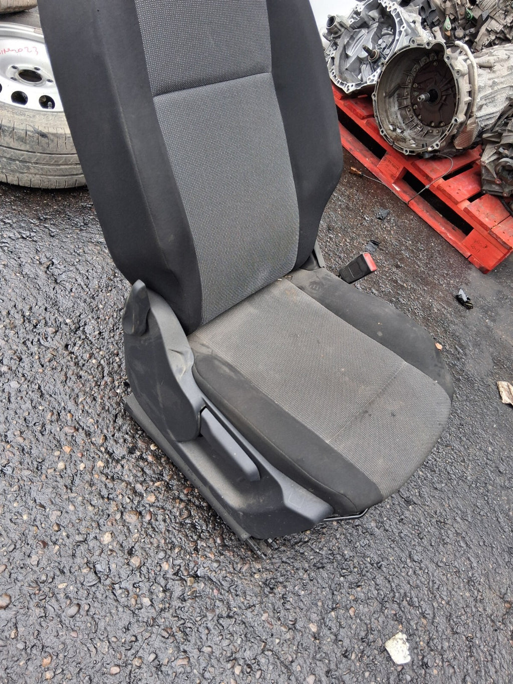 CITROEN BERLINGO PARTNER MK3 K9 2023 OSF DRIVER SIDE FRONT FABRIC SEAT CLOTH
