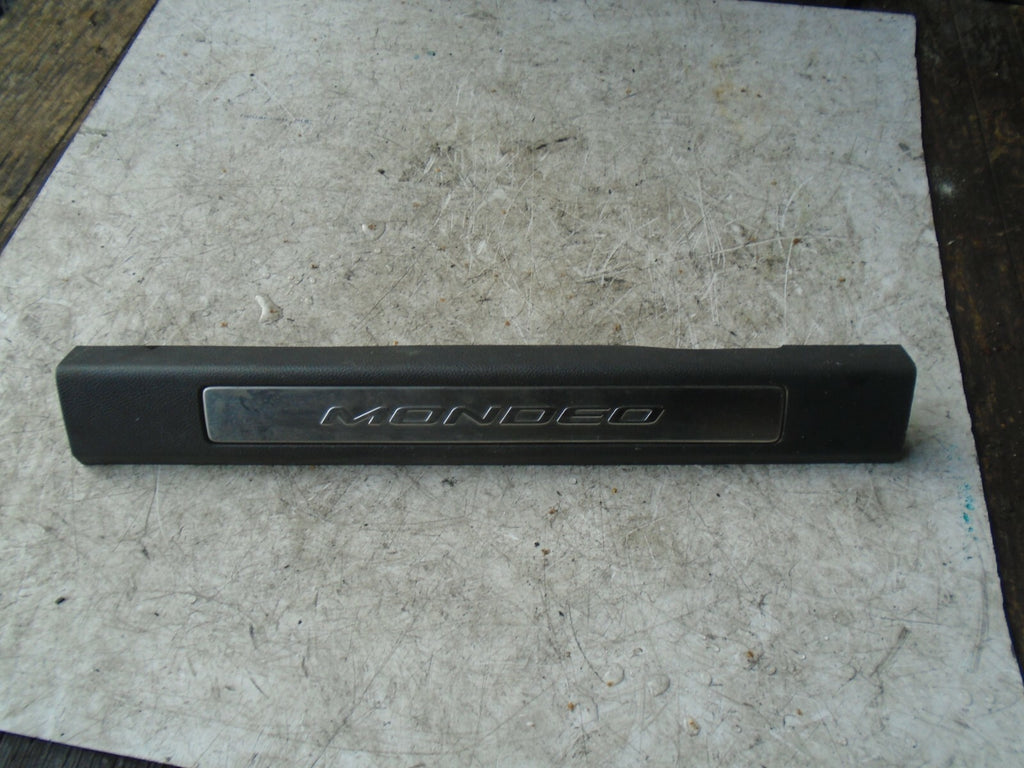 FORD MONDEO 2017 MK5 NSF FRONT PASSENGER SIDE SCUFF PLATE DS73F13201