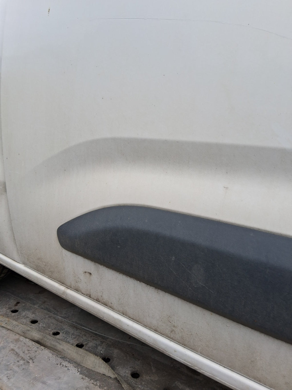 2020 VAUXHALL COMBO E MK4 NSF PASSENGER SIDE FRONT BARE LEFT DOOR WHITE K2E0