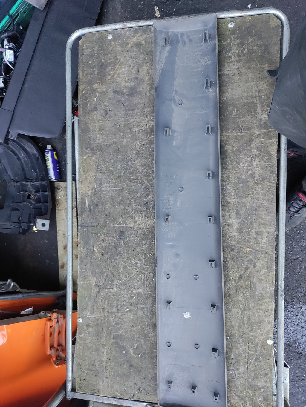 2012 VAUXHALL VIVARO MK1 OS DRIVER SIDE MOULDING 8200036089