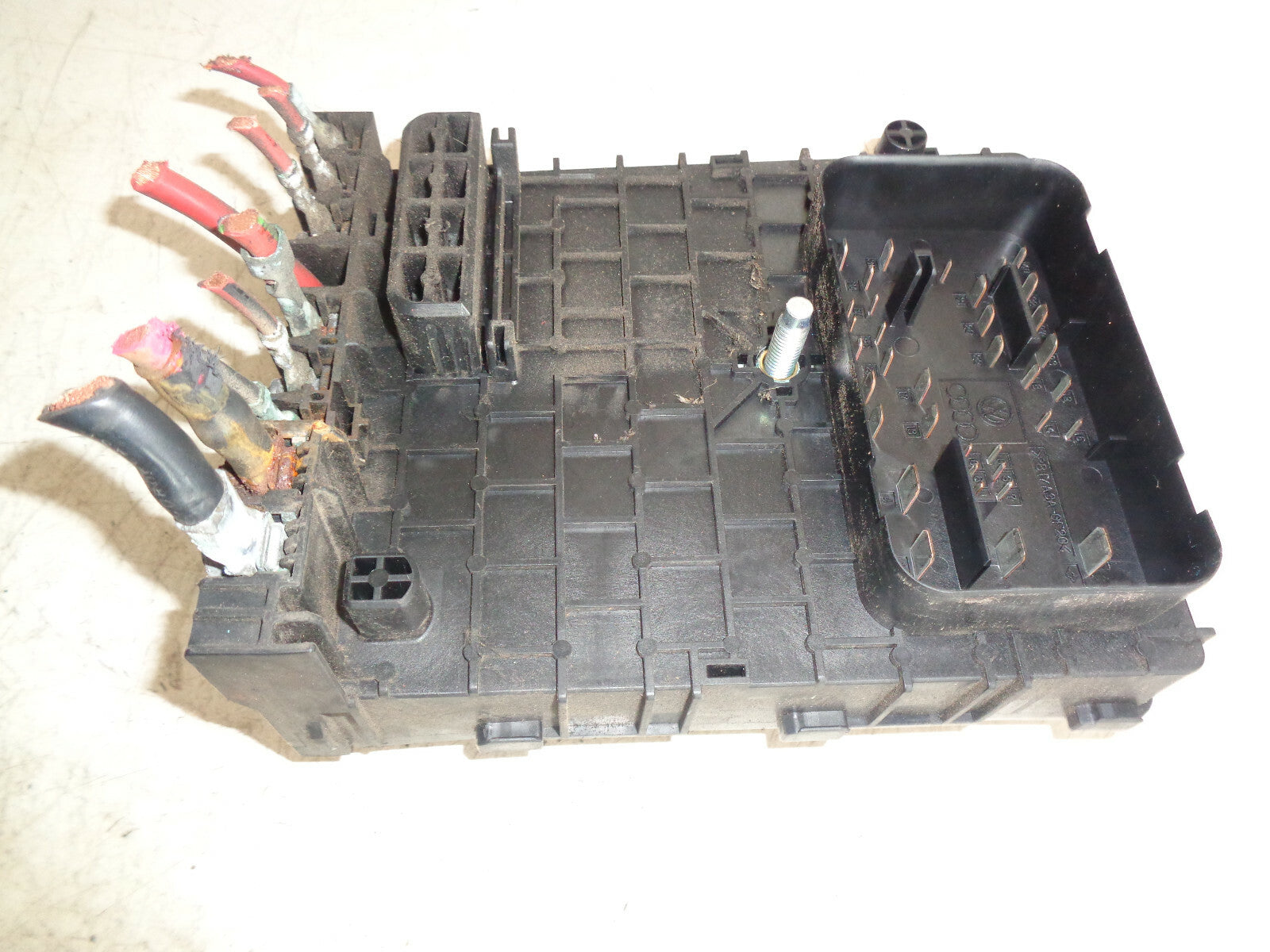 VW VOLKSWAGEN PASSAT B6 2007 ENGINE FUSE BOX MODULE 3C0937125