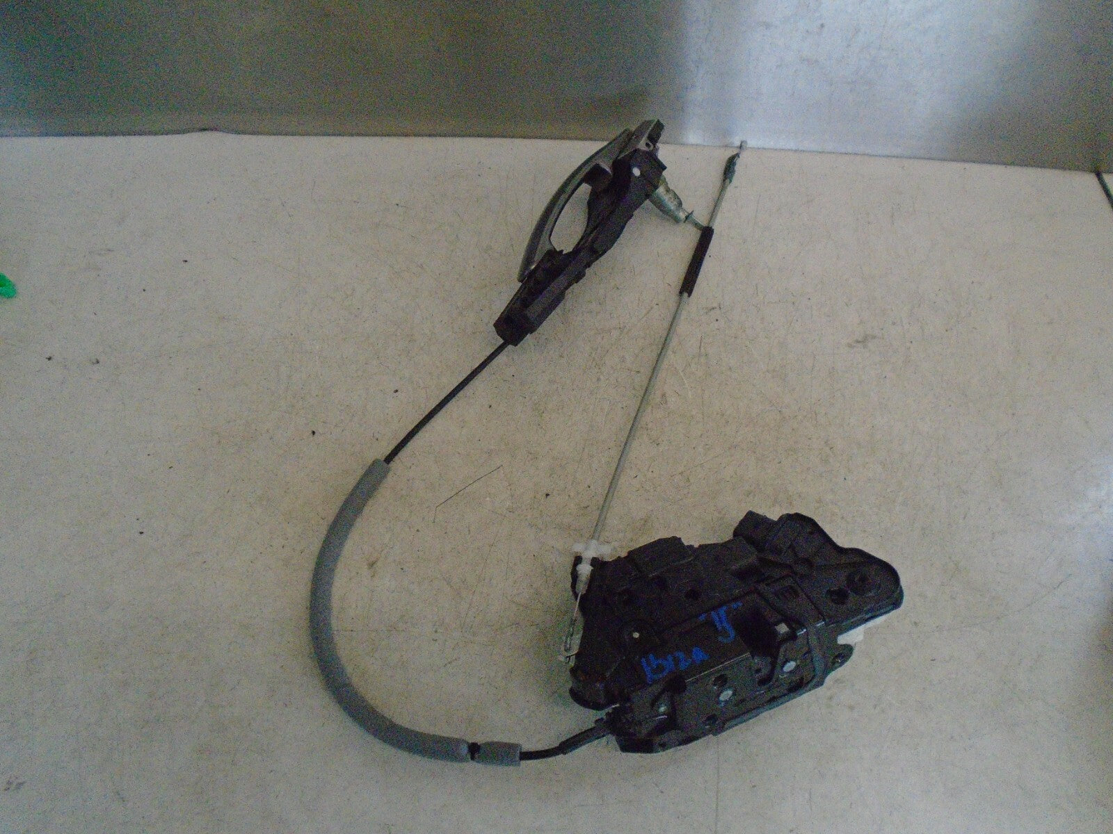 SEAT IBIZA 2015 MK4 6J OSF FRONT DRIVER SIDE LOCK WITH EXTERIORHANDLE 5N2837016E