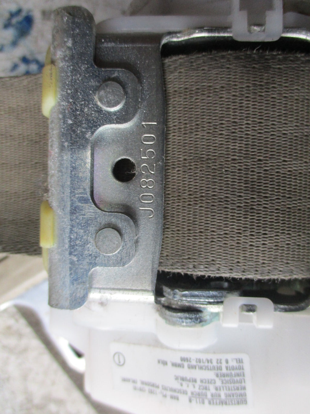 TOYOTA AVENSIS MK3 2010 OSF DRIVER SIDE FRONT SEAT BELT 7P1510P