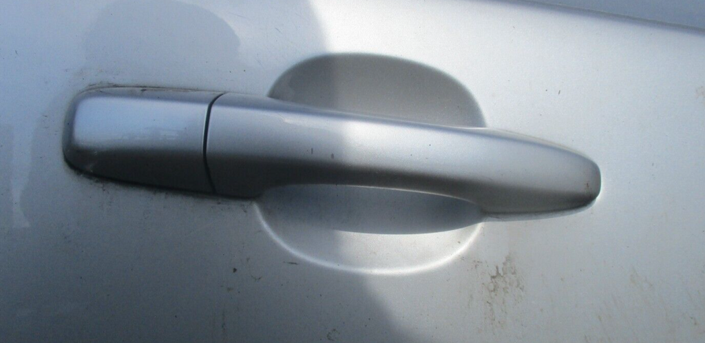 2016 VOLVO V40 R DESIGN OSF DRIVER SIDE FRONT RIGTH EXTERIOR DOOR HANDLE SILVER