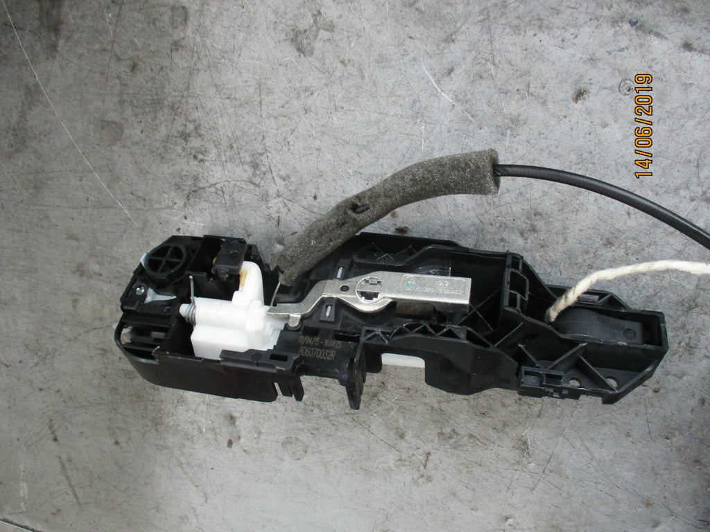 RENAULT MEGANE MK3 NSR PASSENGER SIDE REAR LOCK MECH & HANDLE WHITE 806070032R