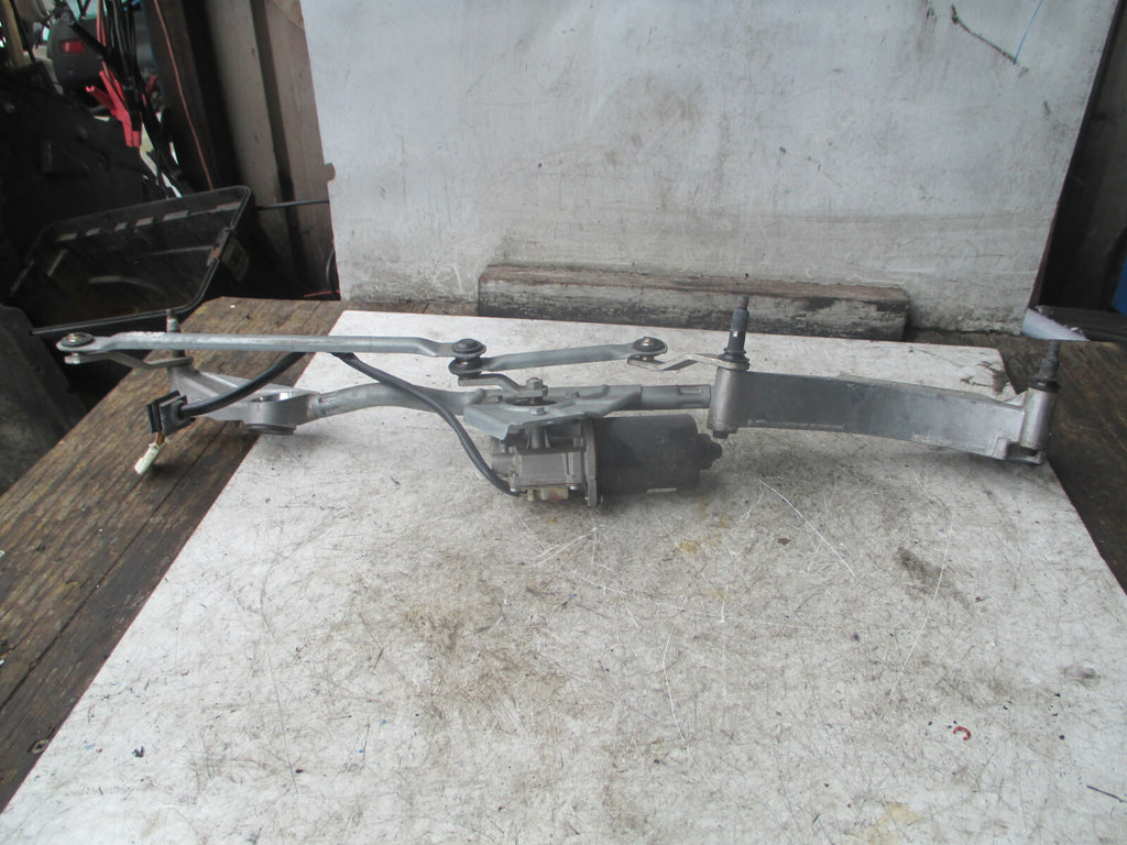 MERCEDES CLC CLASS CL203 2010 FRONT WIPER MOTOR + LINKAGE A2038200442