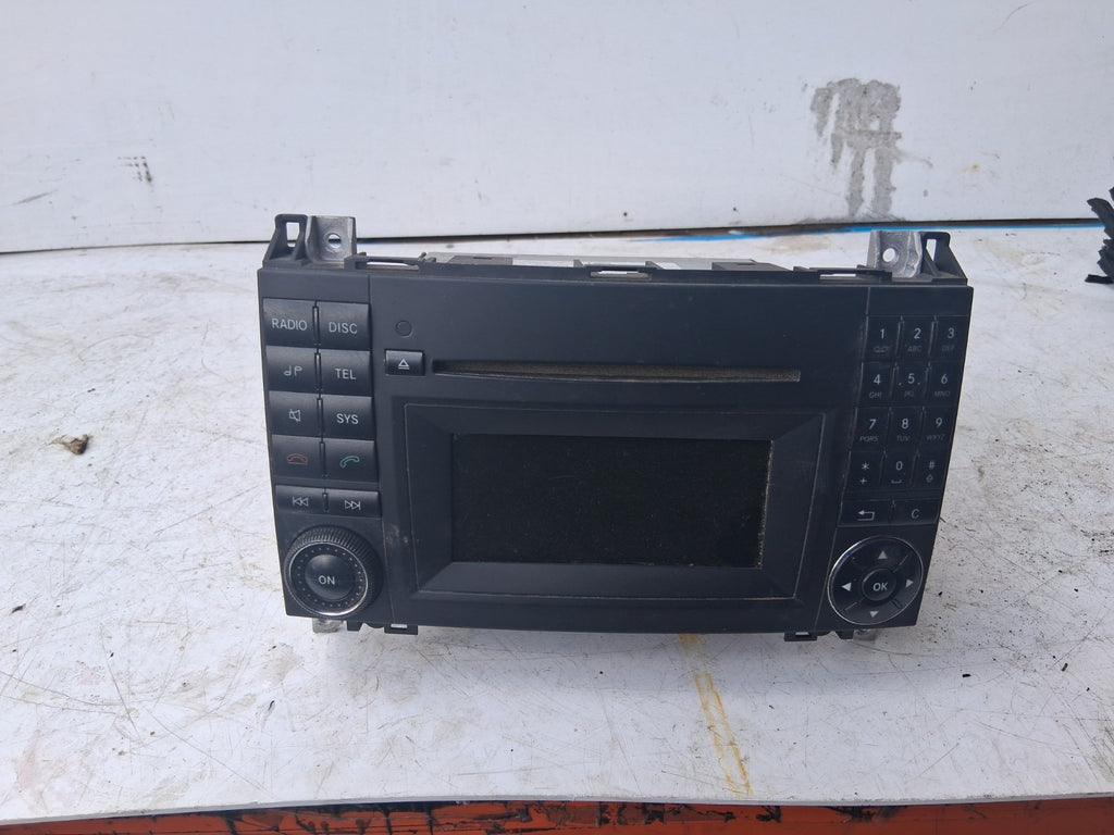 2010 MERCEDES BENZ SPRINTER W906 RADIO CD PLAYER STEREO HEAD UNIT A1699002000