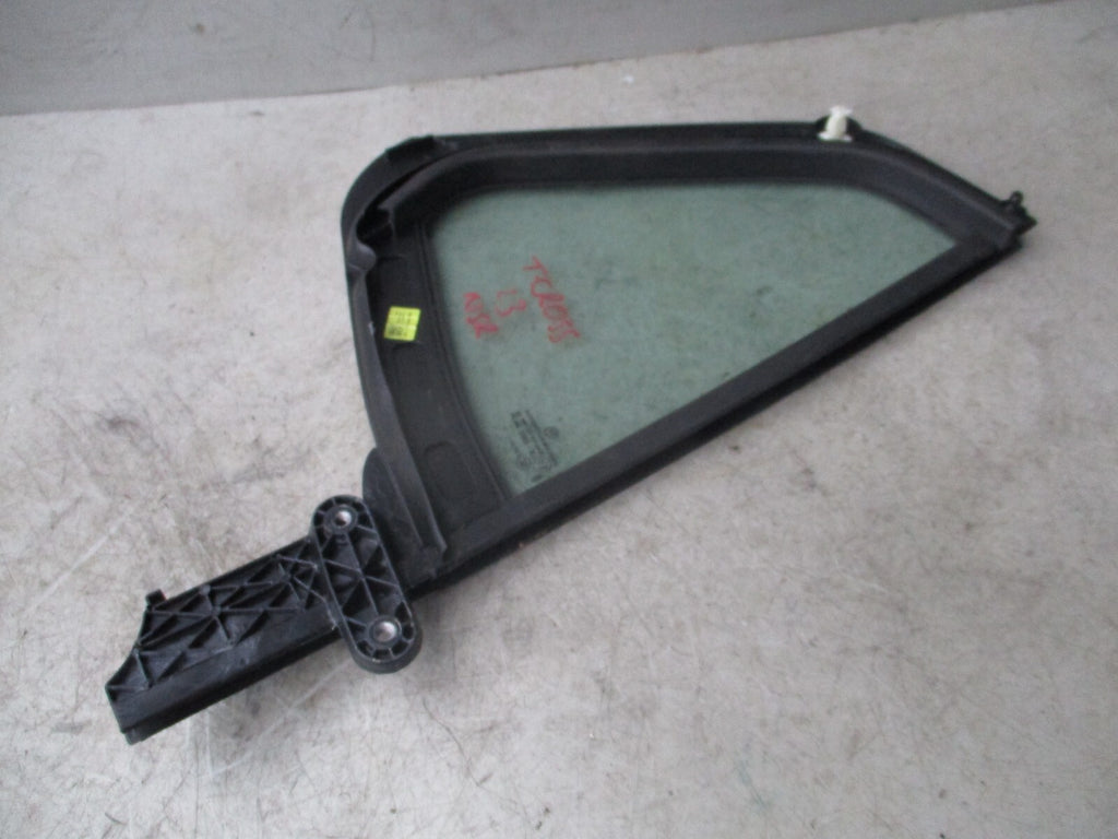 VW VOLKSWAGEN T CROSS 2023 NS PASSENGER SIDE REAR QUARTER WINDOW GLASS 2GM845213