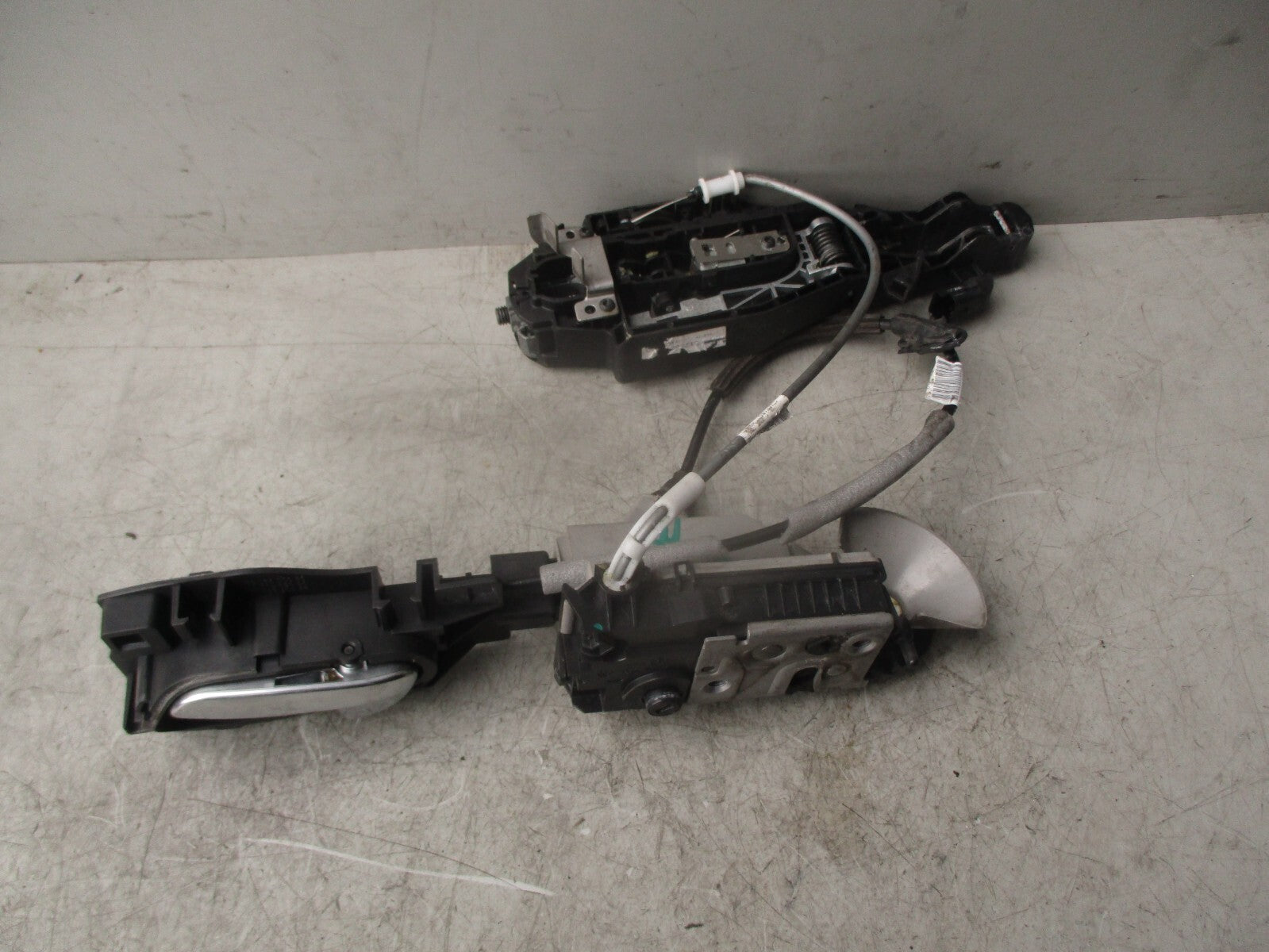 2017 CITROEN C4 MK2 NSF PASSENGER SIDE FRONT LEFT DOOR LOCK MECHANISM