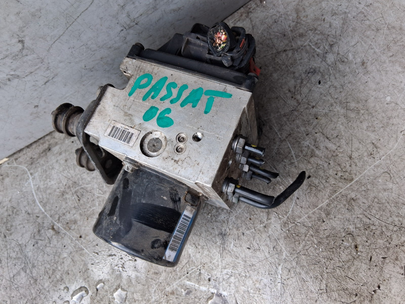 2006 VOLKSWAGEN PASSAT B6 1.9 DIESEL ABS PUMP CONTROL MODULE