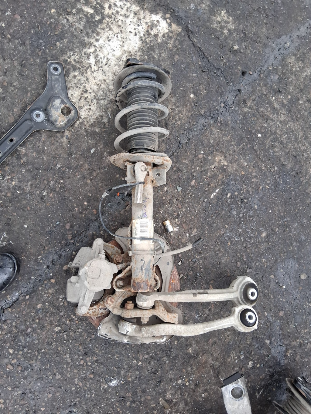 2015 MERCEDES C CLASS W204 OSF DRIVER SIDE FRONT RIGHT SUSPENSION LEG A204320286