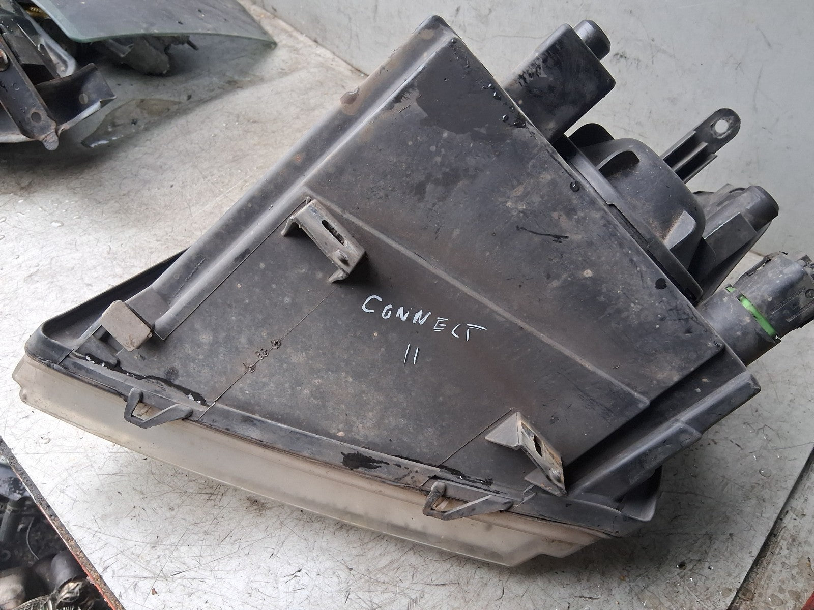 2011 FORD TRANSIT CONNECT MK1 OSF DRIVER SIDE FRONT RIGHT HEADLIGHT 2T1413008DB