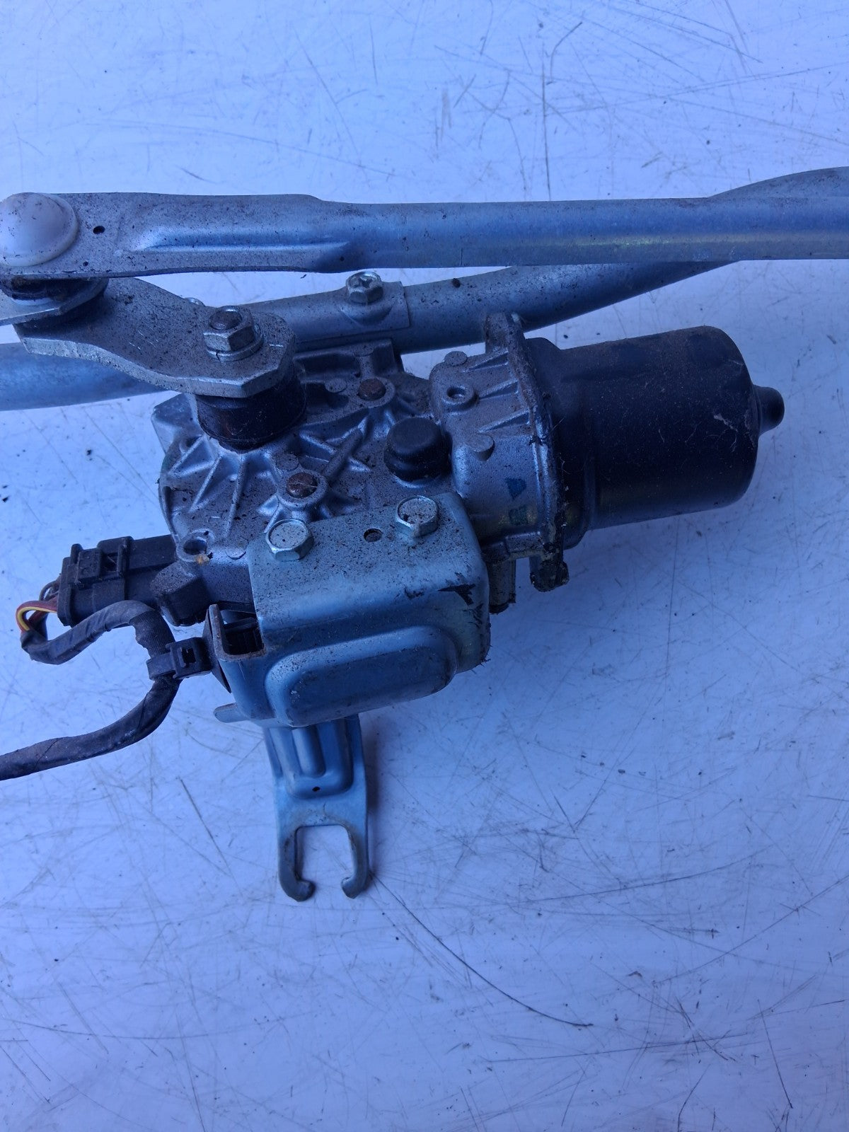 MINI CLUBMAN 2020 09 FRONT WIPER MOTOR AND LINKAGE 7380750