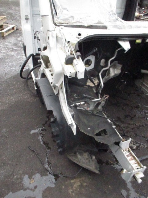 2021 MERCEDES SPRINTER W907 CHASSIS CAB DRIVER QUARTER CHASSIS LEG FLITCH CUT