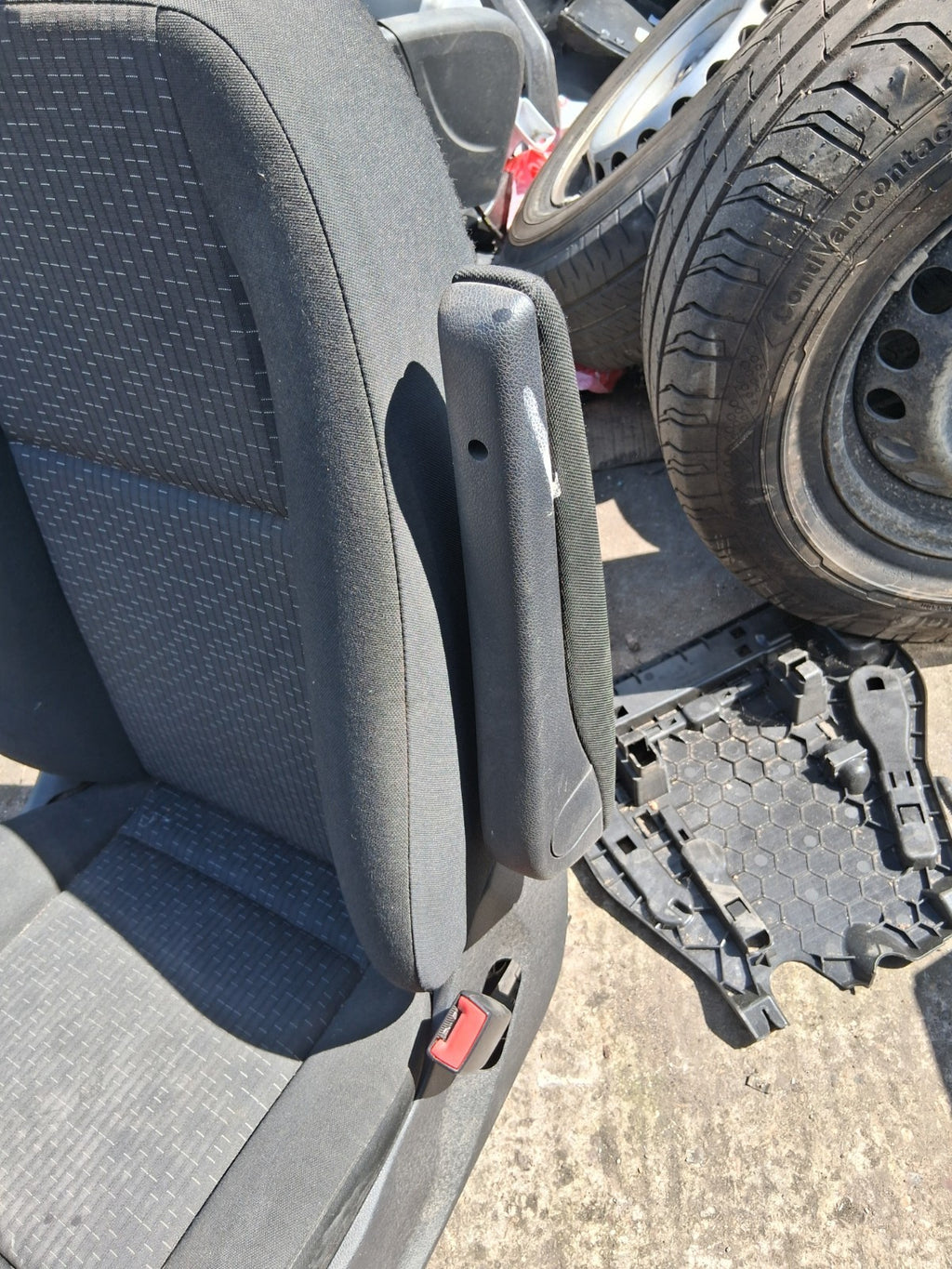 2018 MERCEDES SPRINTER W907 OSF DRIVER SIDE FRONT RIGHT FABRIC SEAT