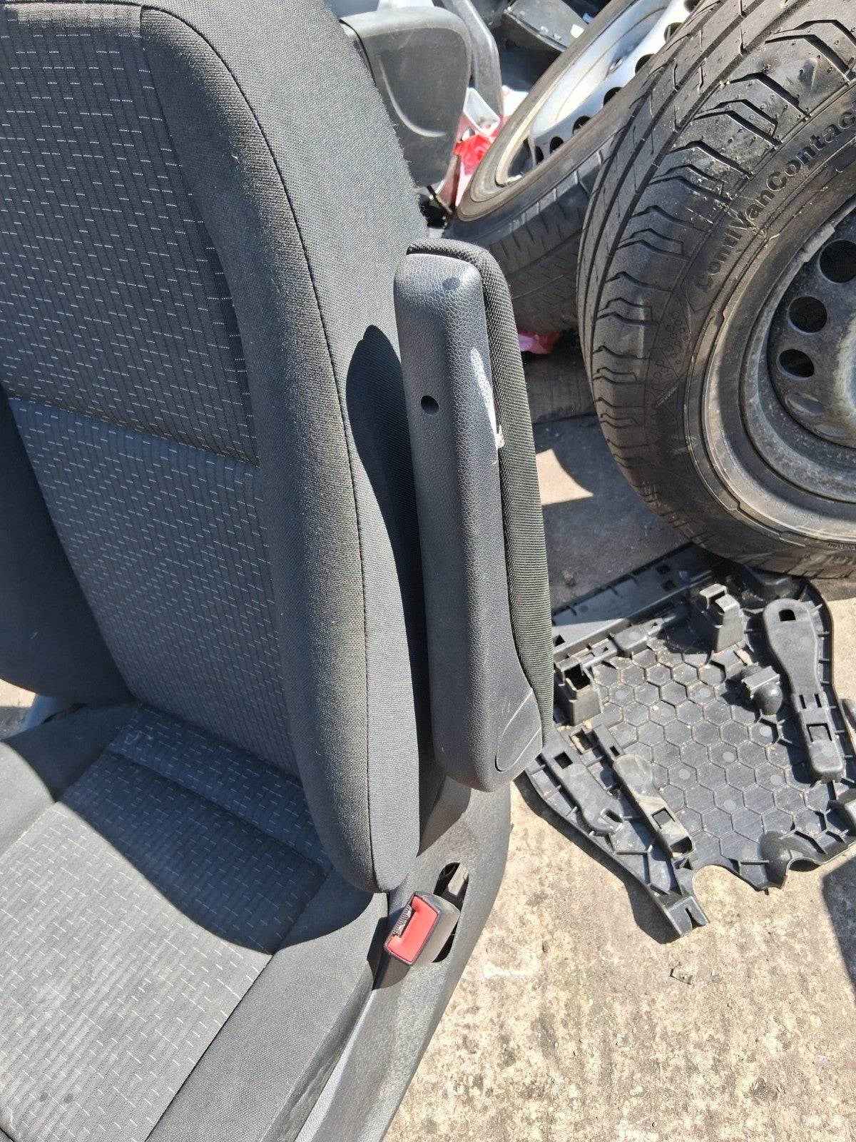 2018 MERCEDES SPRINTER W907 OSF DRIVER SIDE FRONT RIGHT FABRIC SEAT