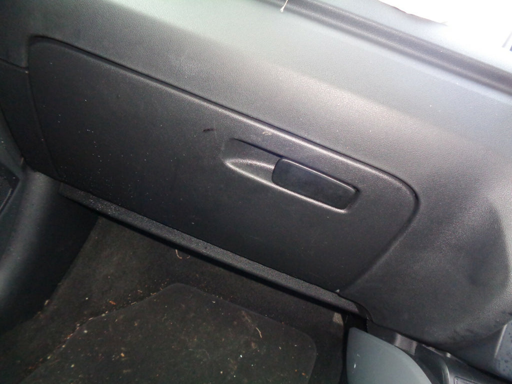 AUDI A1 SPORT 8X 2015 NS PASSENGER SIDE FRONT STORAGE COMPARTMENT GLOVEBOX