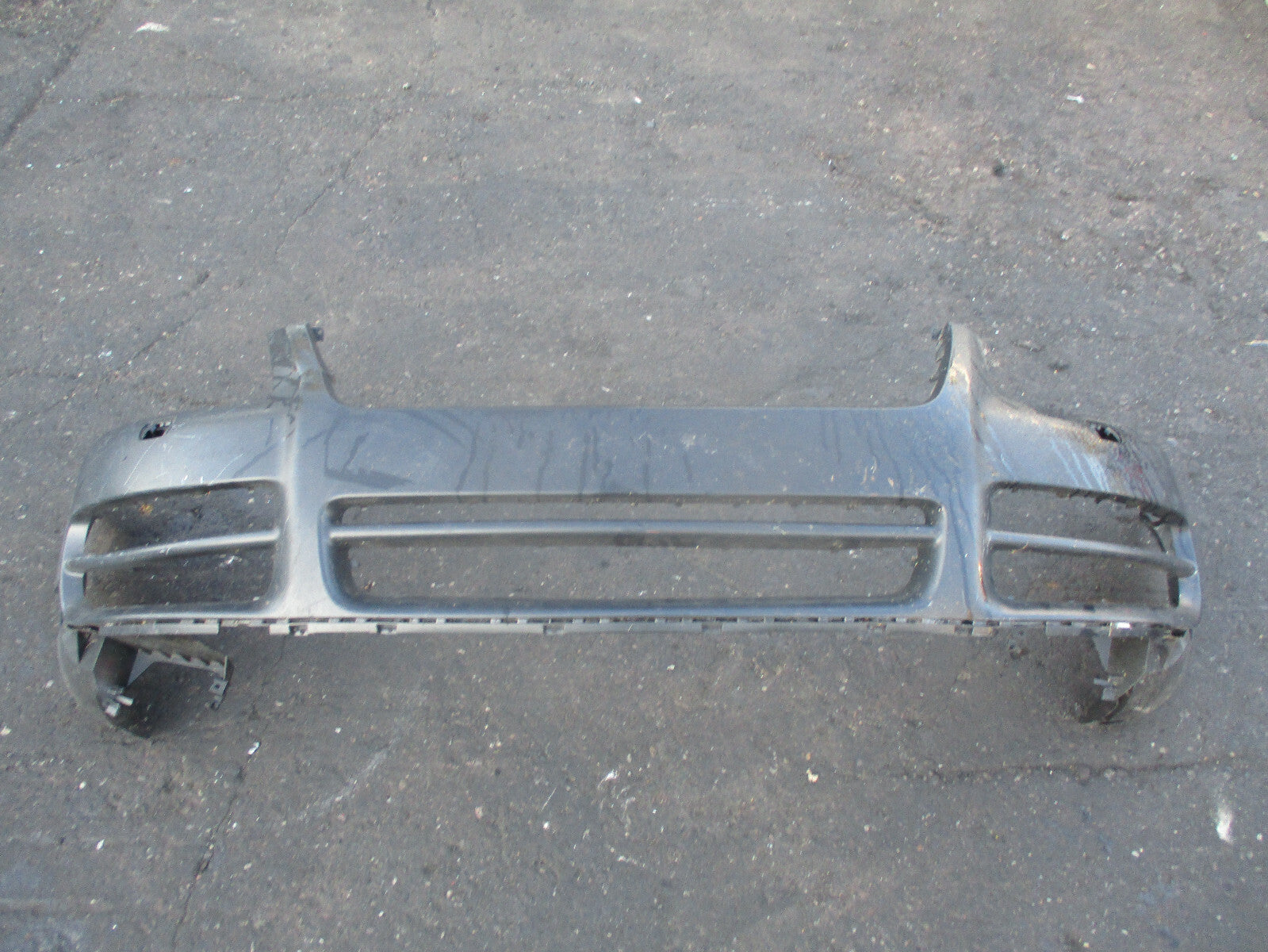 VOLKSWAGEN TOUAREG 2002 - 2007 FRONT BARE BUMPER BLACK PLASTIC