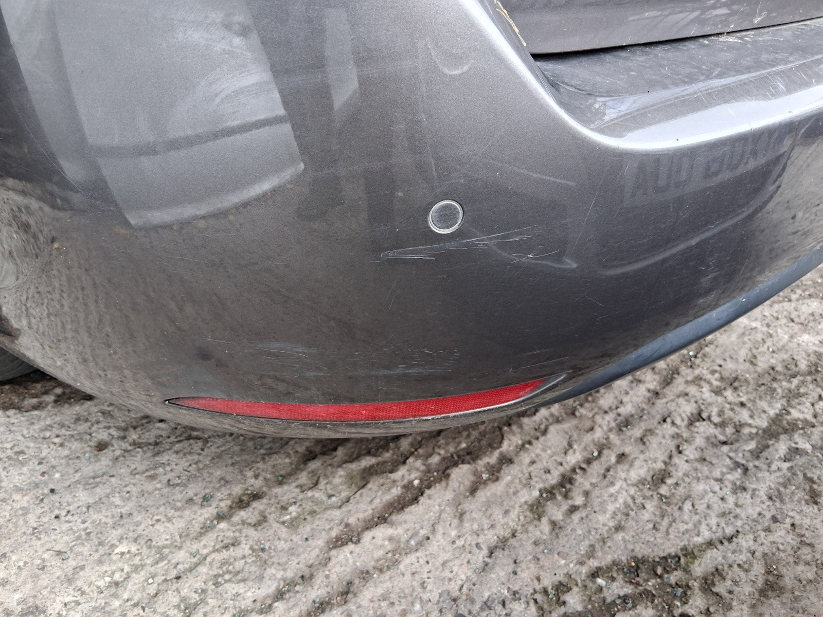 2015 PEUGEOT 308 MK2 ESTATE COMPLETE REAR BUMPER WITH PDC SENSORS GREY MOKA KKS