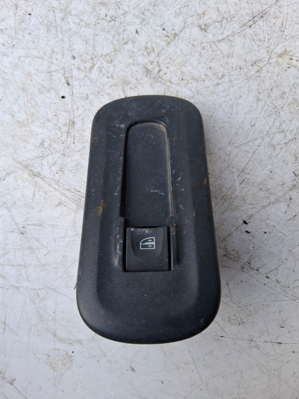 2023 RENAULT MASTER MK3 NSF PASSENGER SIDE FRONT LEFT WINDOW SWITCH 254110176R