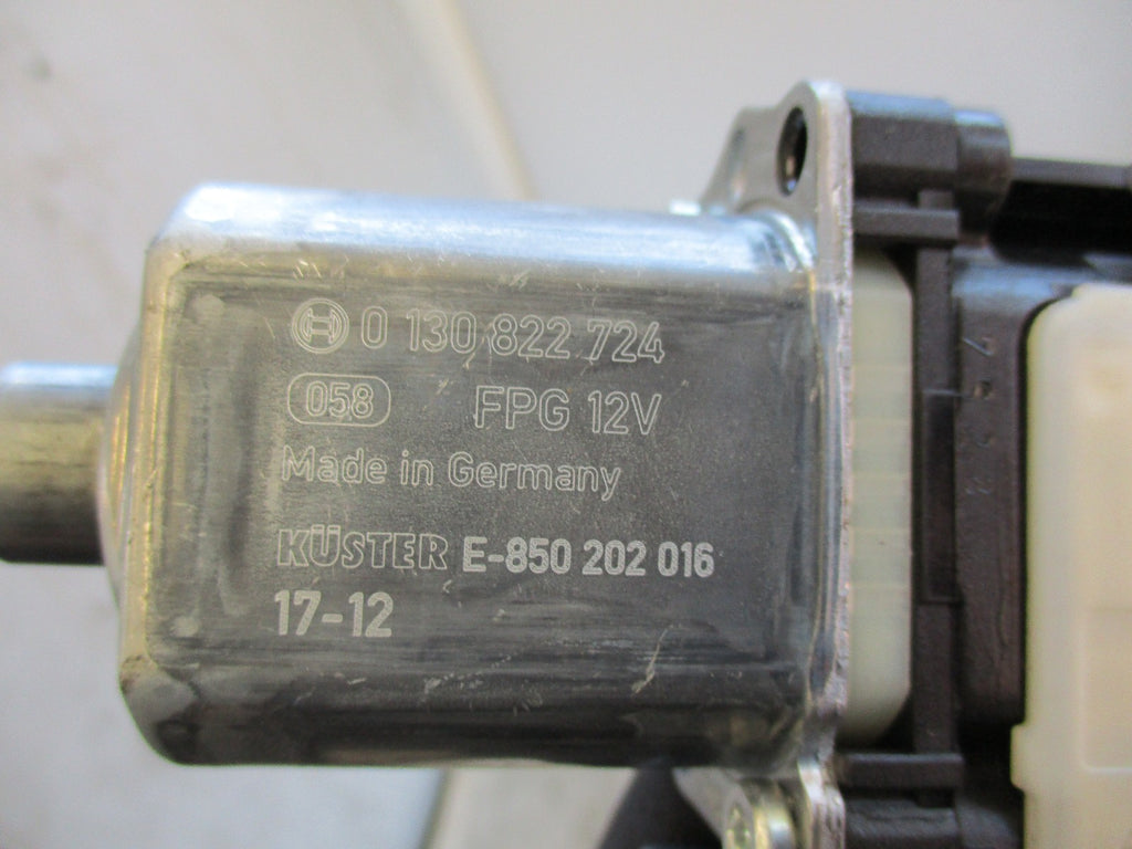 SEAT LEON 5F (MK3) 2018 OSR DRIVER SIDE REAR DOOR WINDOW REGULATOR 5Q0959812E