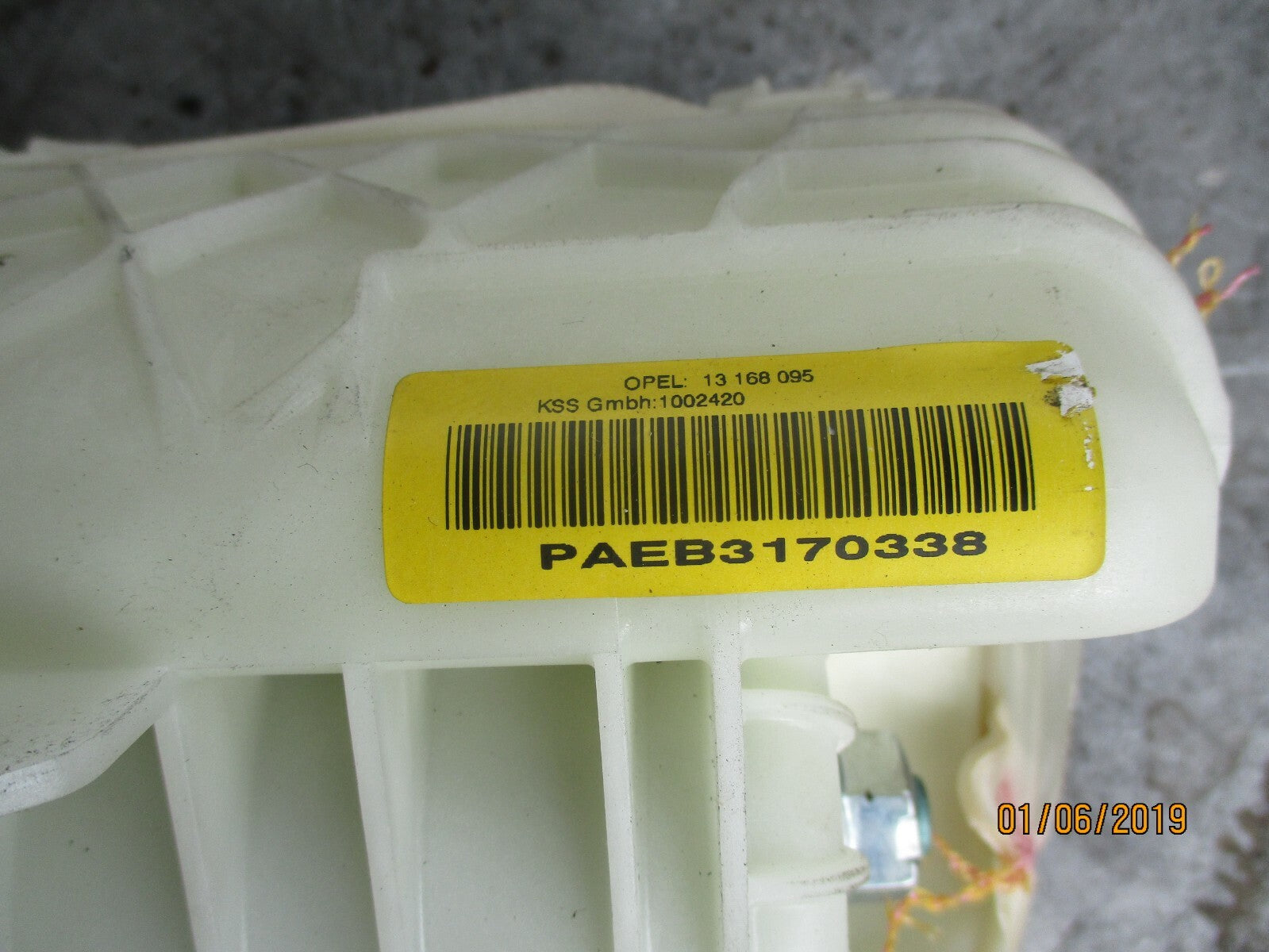 VAUXHALL ASTRA H VAN MK5 NSF PASSENGER SIDE FRONT AIRBAG 13168095