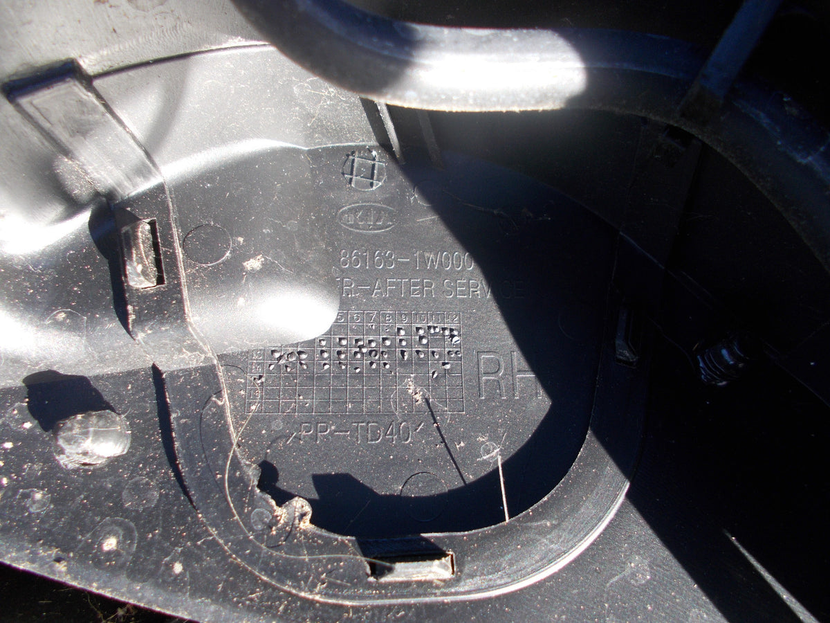 KIA RIO 2 WINDSCREEN SCUTTLE TRIM 861501W900