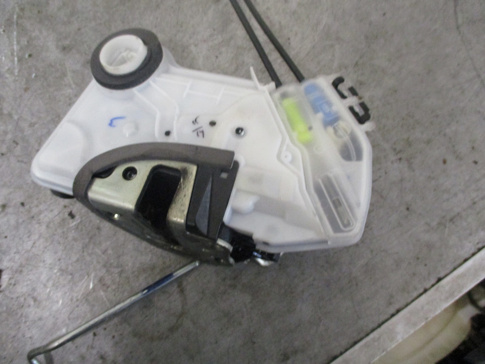 TOYOTA AYGO AB40 MK2 5 DOOR OSR DRIVER SIDE REAR DOOR LOCK MECH